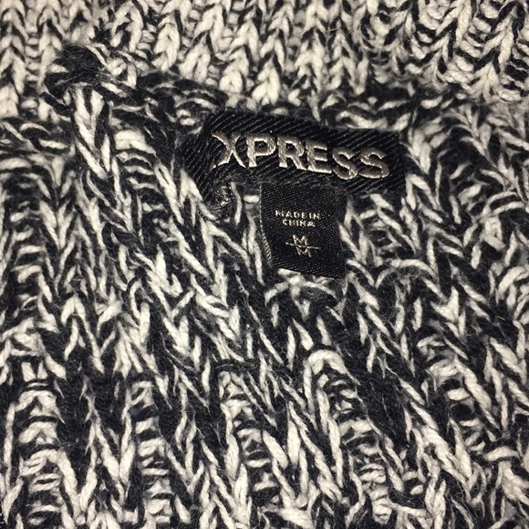 Express sweater - Picture 3 of 3